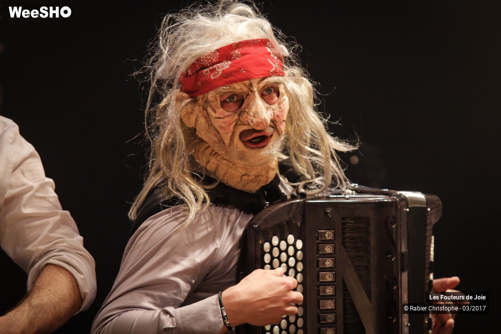 15/50 photos du spectacle Les Fouteurs de Joie