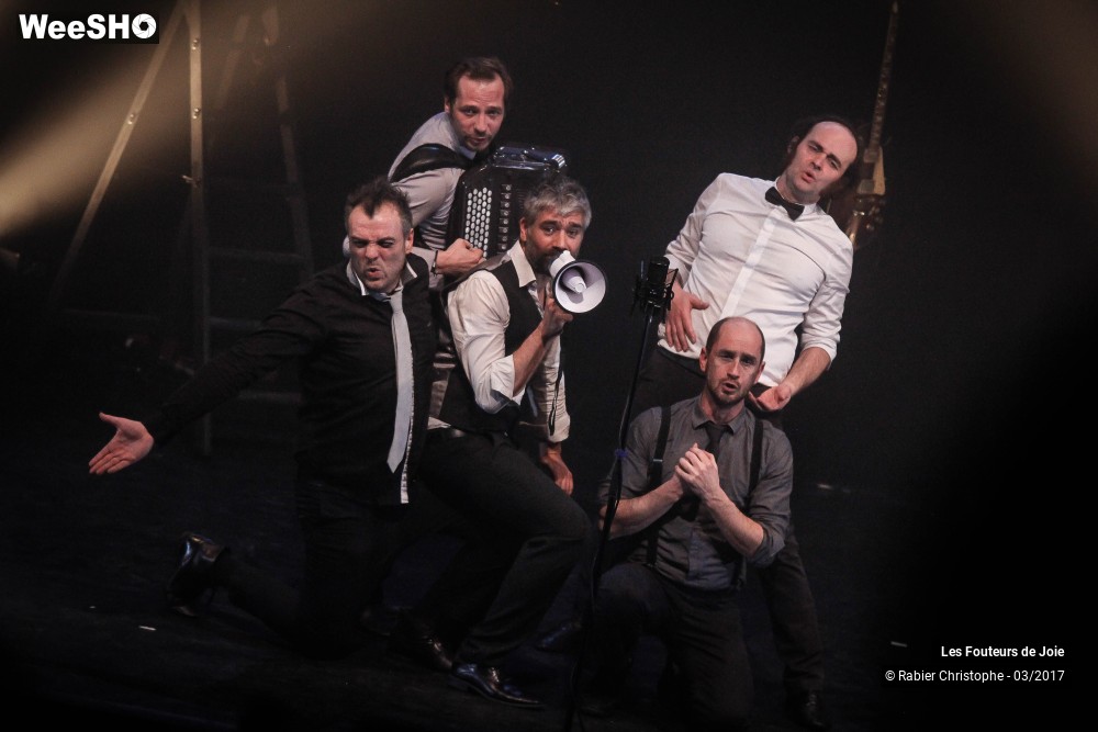 20/50 photos du spectacle Les Fouteurs de Joie