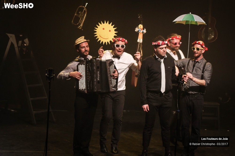 21/50 photos du spectacle Les Fouteurs de Joie