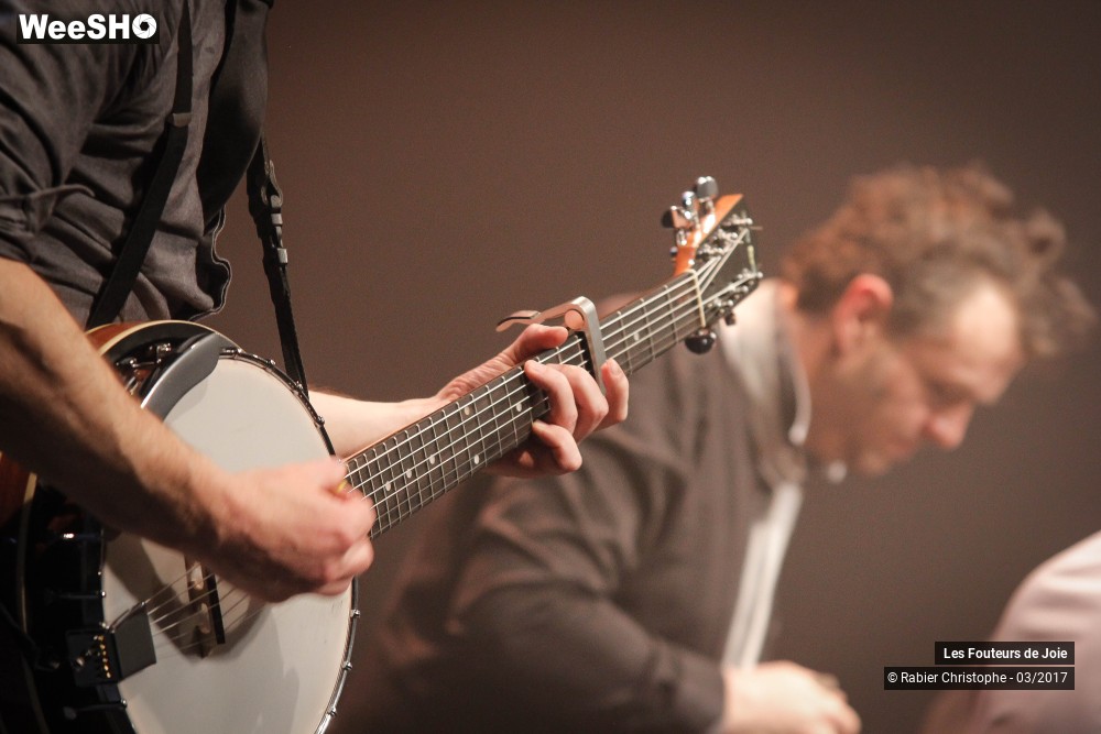 28/50 photos du spectacle Les Fouteurs de Joie