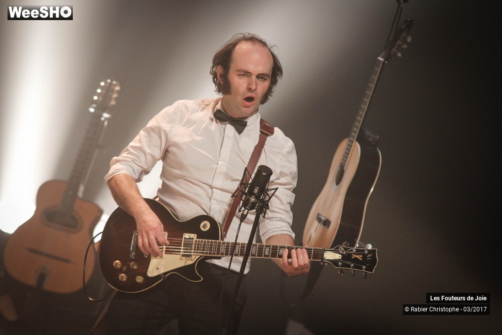 41/50 photos du spectacle Les Fouteurs de Joie