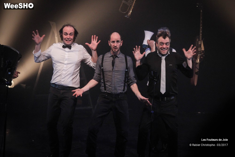 44/50 photos du spectacle Les Fouteurs de Joie