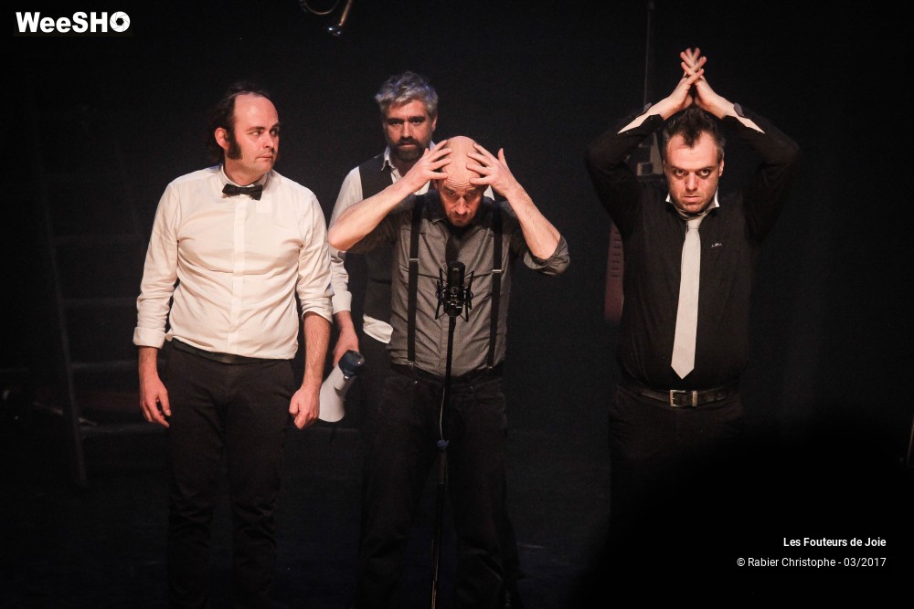 45/50 photos du spectacle Les Fouteurs de Joie