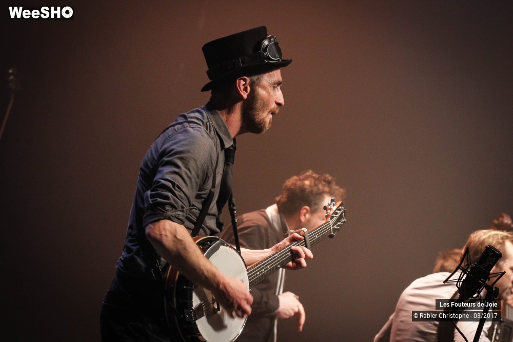 47/50 photos du spectacle Les Fouteurs de Joie