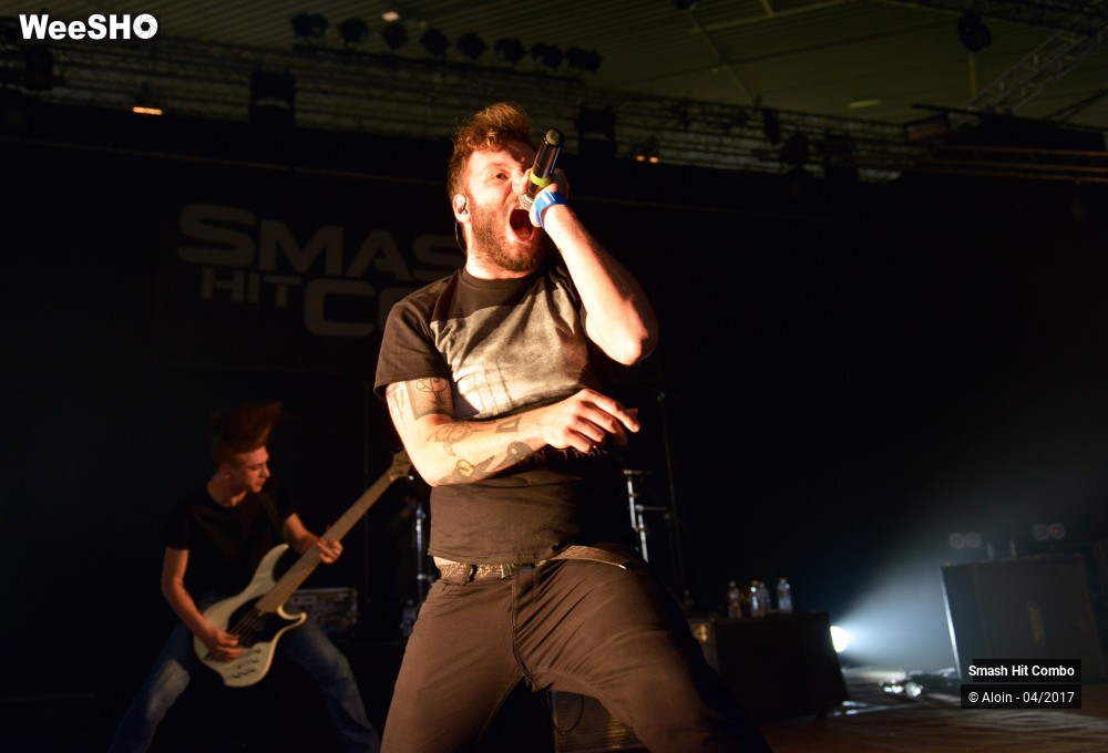 6/12 photos du spectacle Smash hit combo