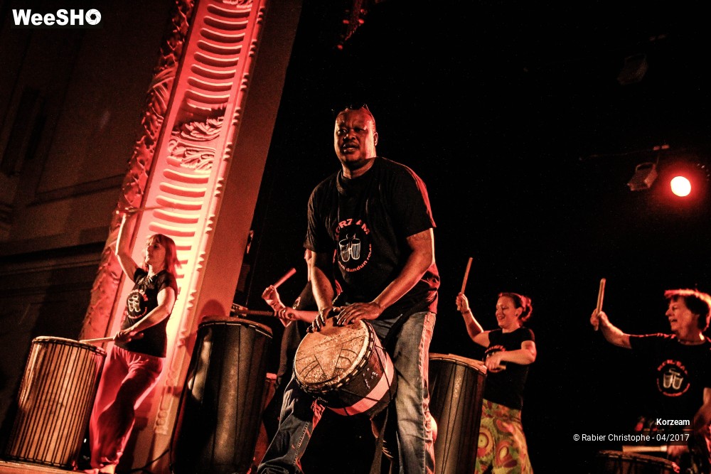 10/50 photos du spectacle Korzeam Dundun dansé