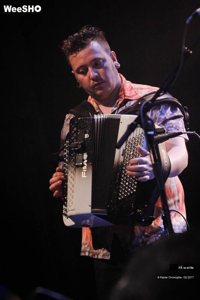 44/50 photos du spectacle Père & Fils