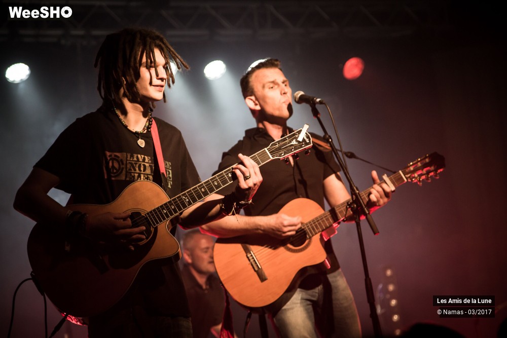 19/23 photos du spectacle Les Amis de la Lune