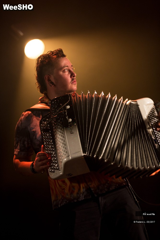 34/50 photos du spectacle Père & Fils
