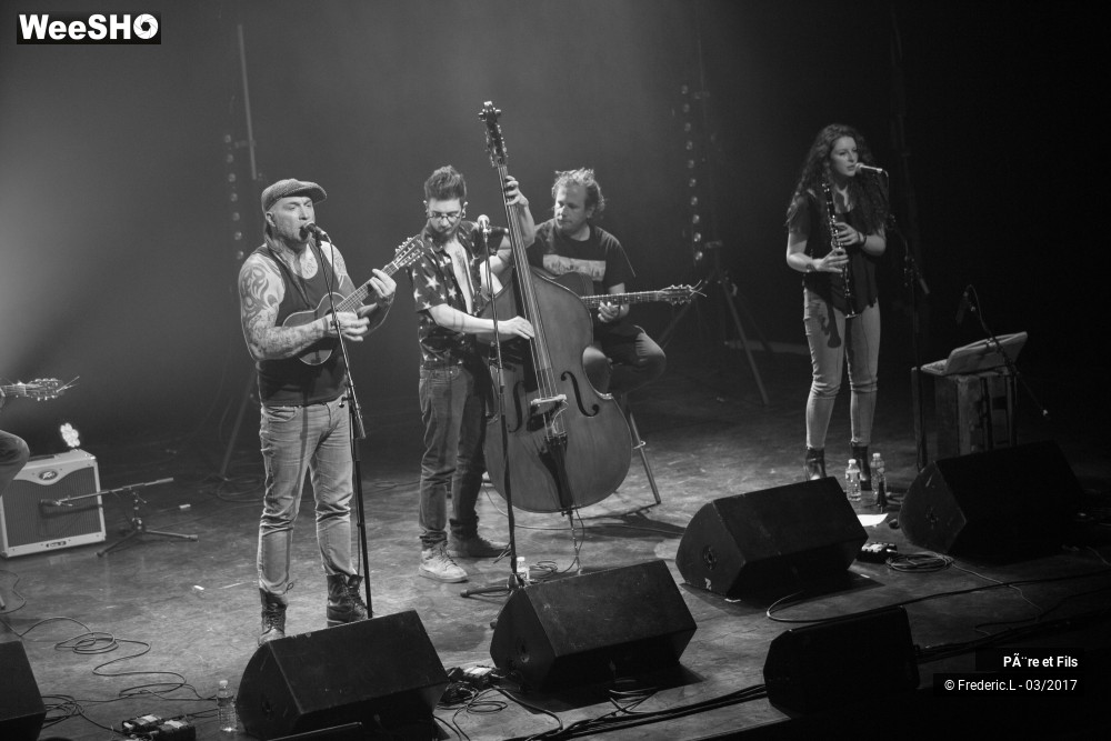 36/50 photos du spectacle Père & Fils