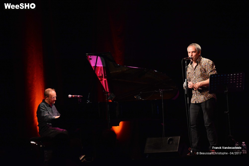 21/30 photos du spectacle Franck Chante l'Amour