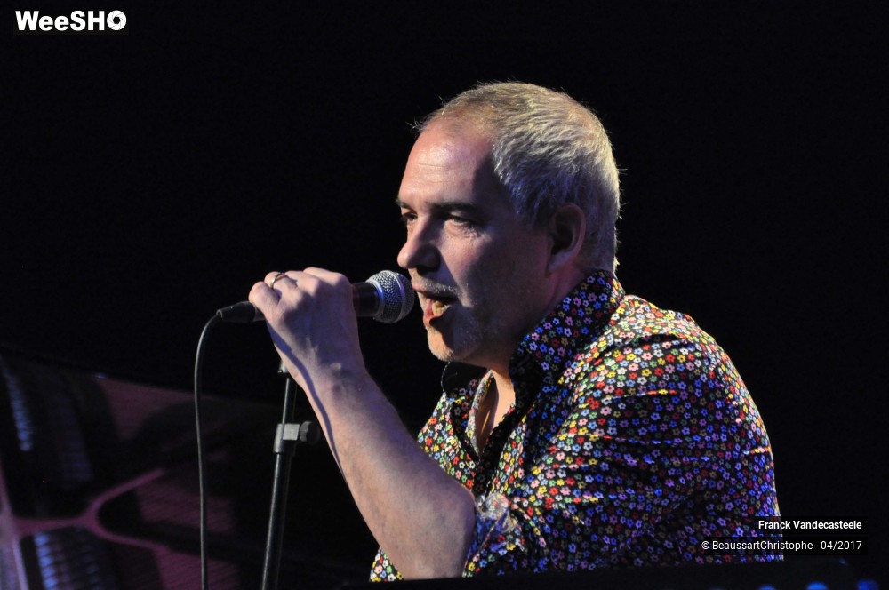 23/30 photos du spectacle Franck Chante l'Amour