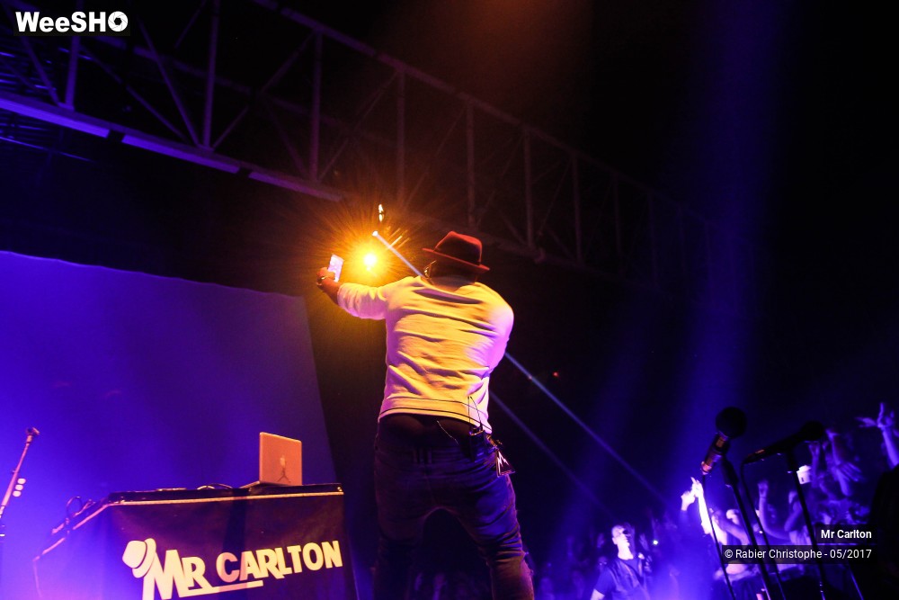 8/21 photos du spectacle Mr Carlton