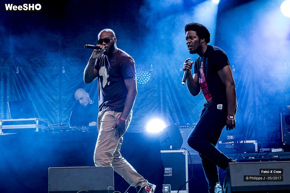 14/17 photos du spectacle Feini-X Crew