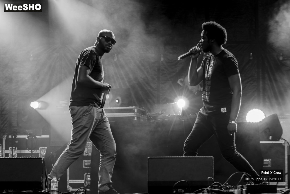16/17 photos du spectacle Feini-X Crew