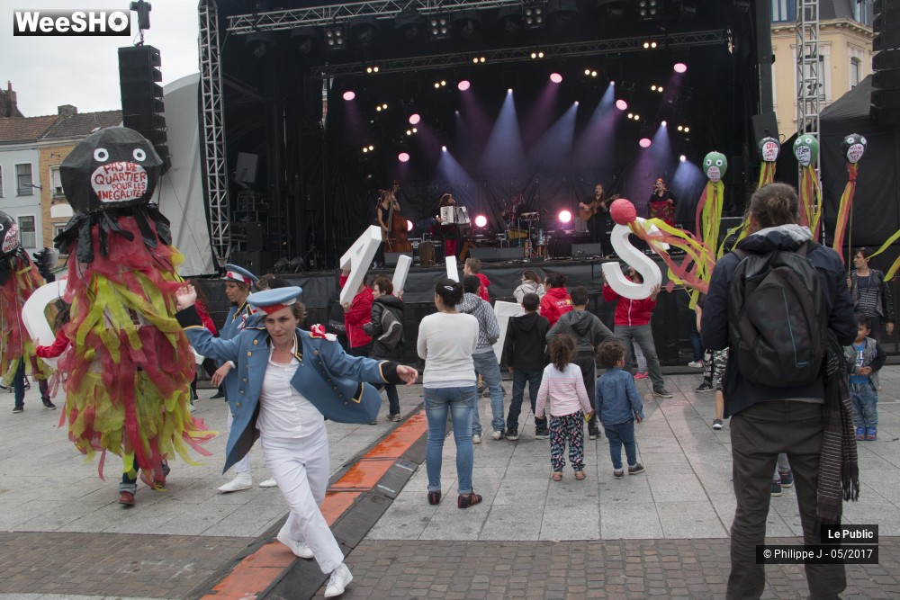 6/17 photos du spectacle Pas de quartier pour les inégalités 2017 Ambiance