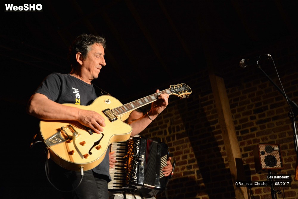 14/32 photos du spectacle Les Barbeaux