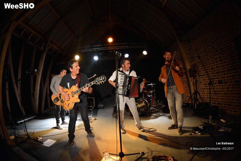 23/32 photos du spectacle Les Barbeaux