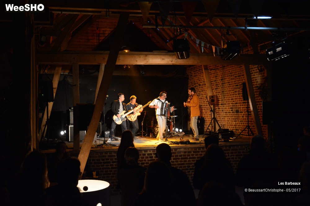 27/32 photos du spectacle Les Barbeaux