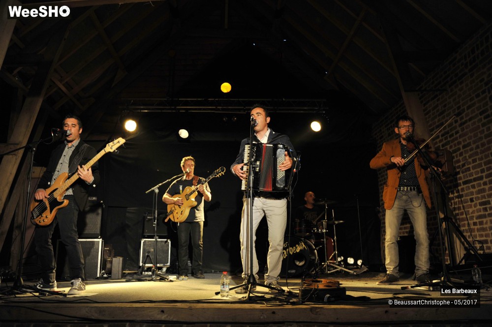29/32 photos du spectacle Les Barbeaux