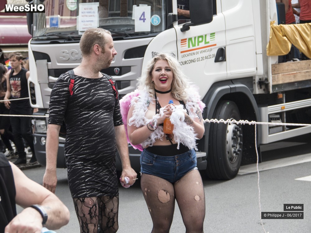35/48 photos du spectacle Gay Pride