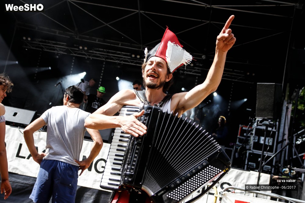 15/42 photos du spectacle ca va valser