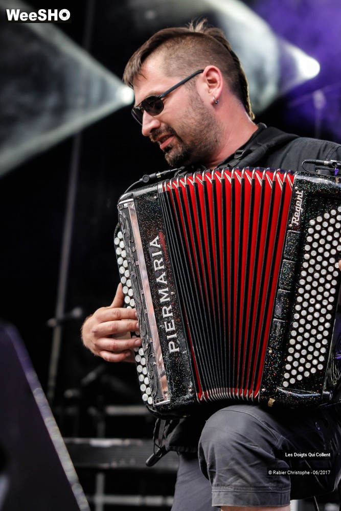 5/44 photos du spectacle Les Doigts Qui Collent