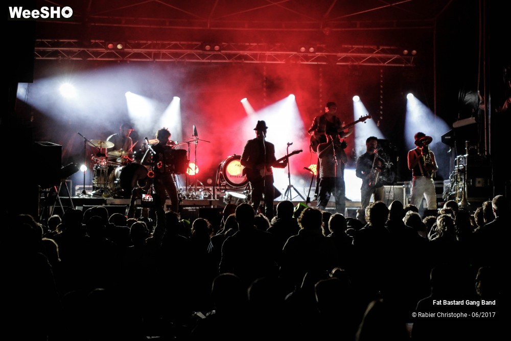 9/31 photos du spectacle Fat Bastard Gang Band