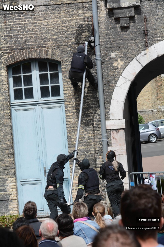2/44 photos du spectacle GIGN
