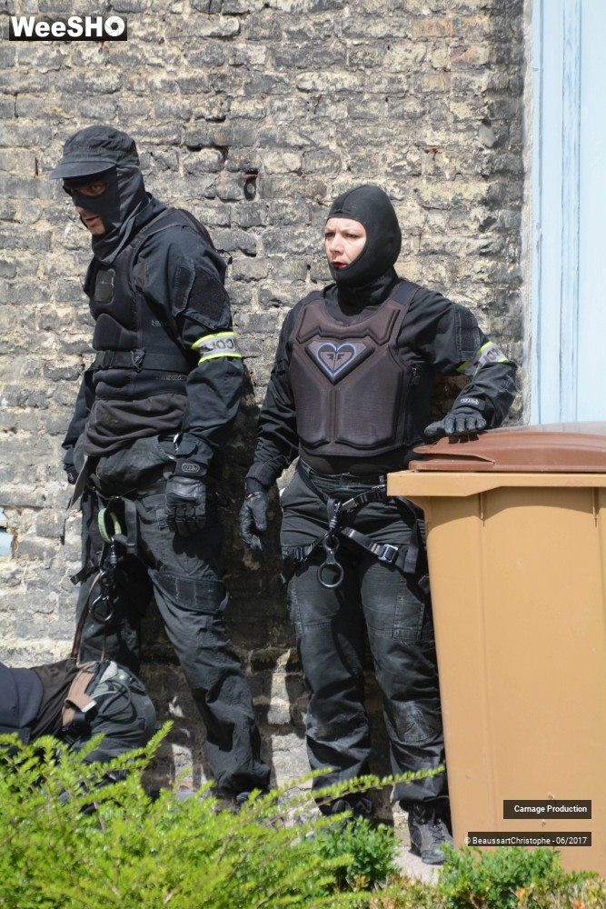 6/44 photos du spectacle GIGN