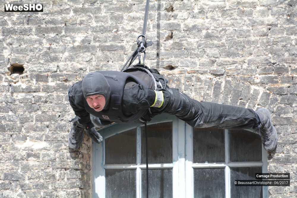 28/44 photos du spectacle GIGN