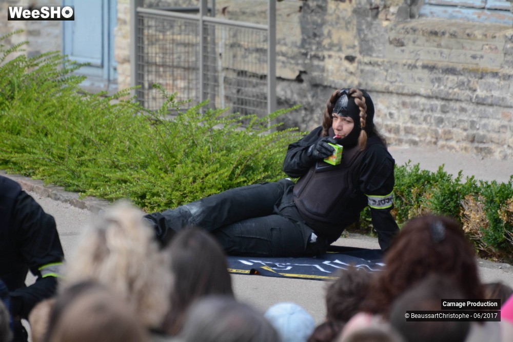 43/44 photos du spectacle GIGN