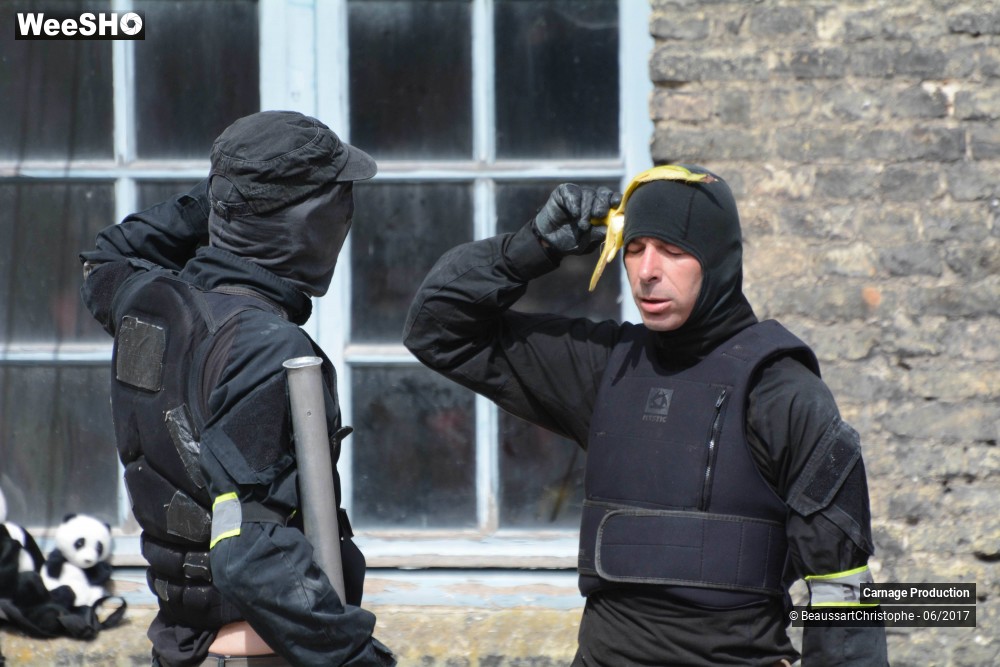 44/44 photos du spectacle GIGN