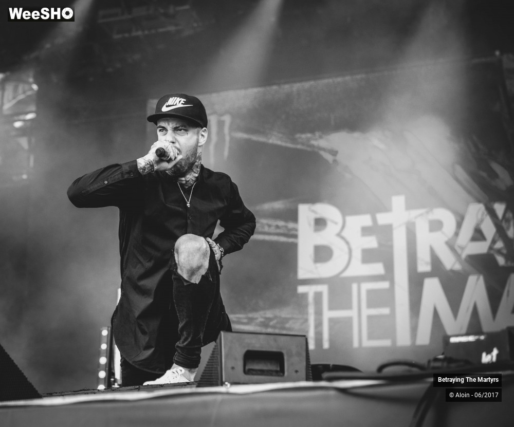 6/17 photos du spectacle Betraying the Martyrs