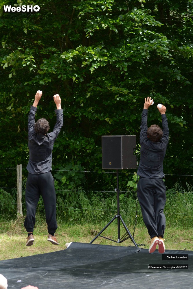 5/35 photos du spectacle Accroche-toi si tu peux!