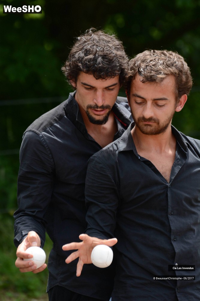 6/35 photos du spectacle Accroche-toi si tu peux!