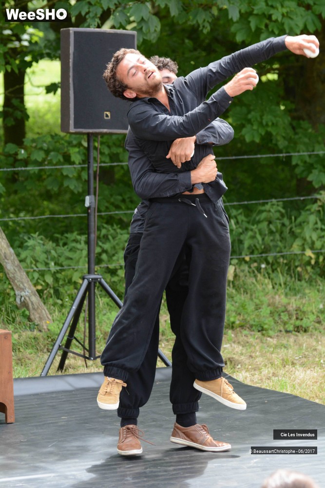 15/35 photos du spectacle Accroche-toi si tu peux!