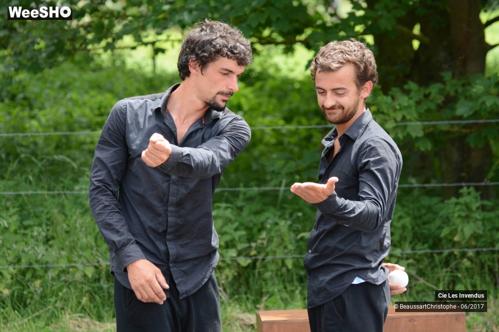 19/35 photos du spectacle Accroche-toi si tu peux!
