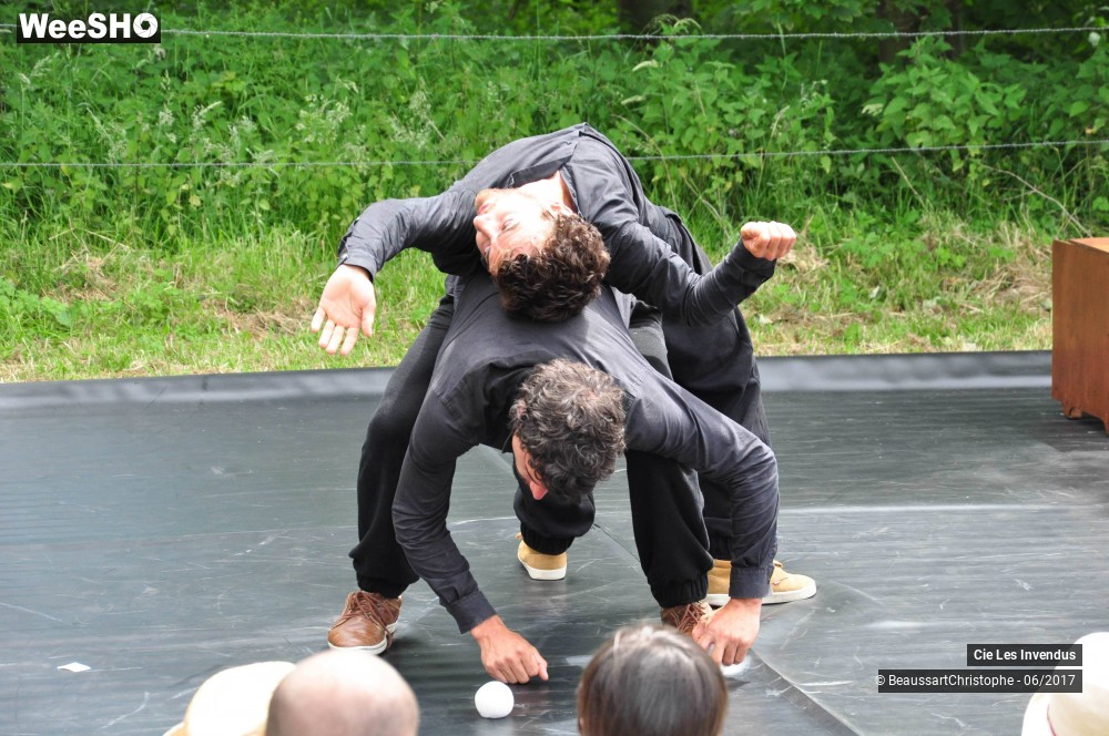 25/35 photos du spectacle Accroche-toi si tu peux!