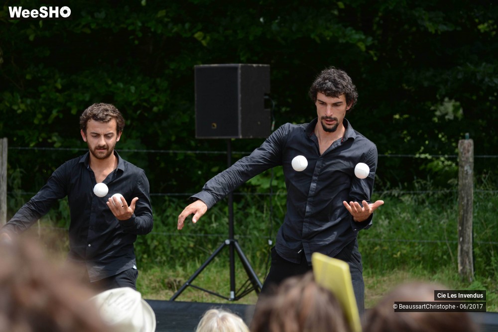 35/35 photos du spectacle Accroche-toi si tu peux!