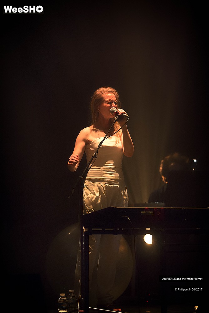 3/10 photos du spectacle An Pierlé