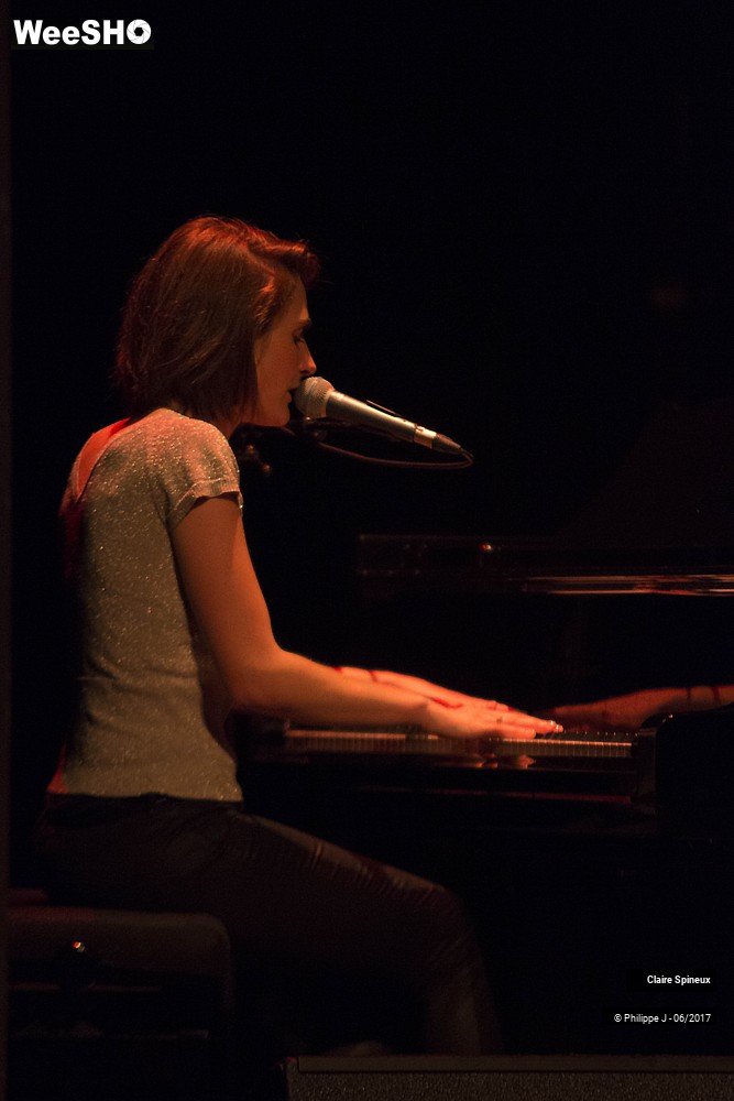 3/9 photos du spectacle Claire Spineux