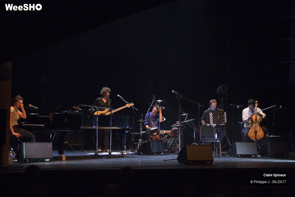 8/9 photos du spectacle Claire Spineux
