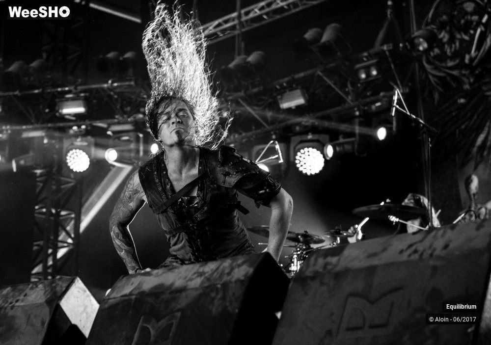4/9 photos du spectacle Equilibrium 