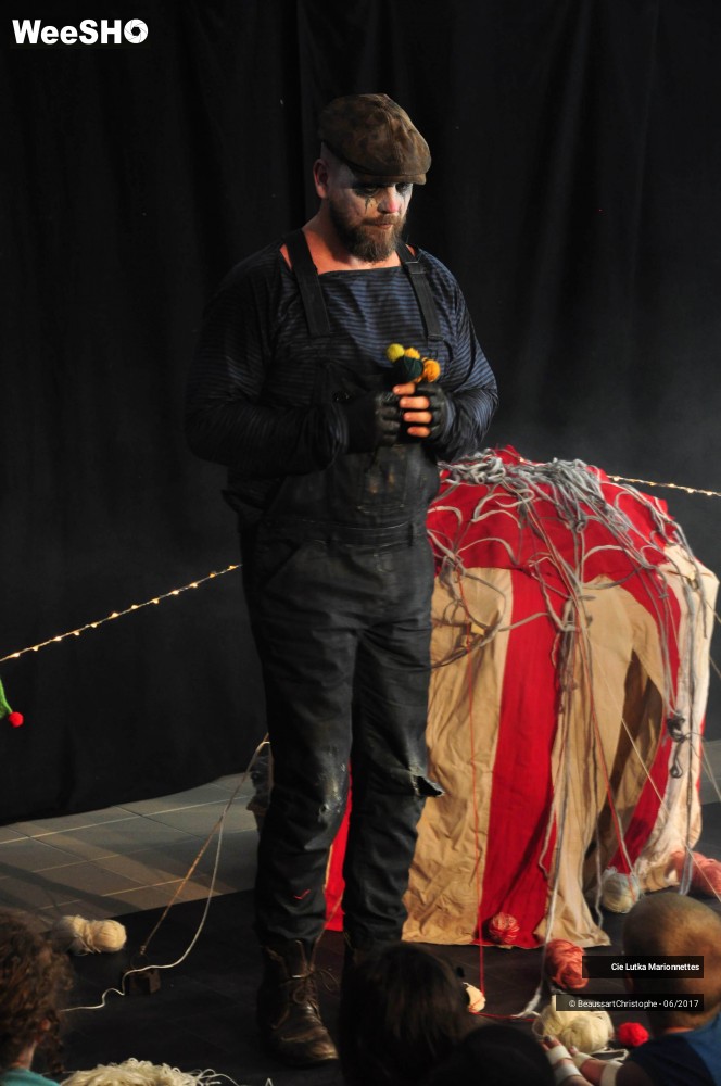 2/41 photos du spectacle Bobinus Circus
