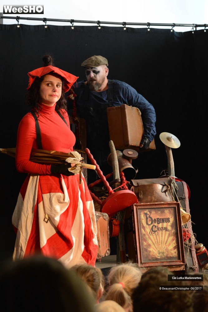 14/41 photos du spectacle Bobinus Circus