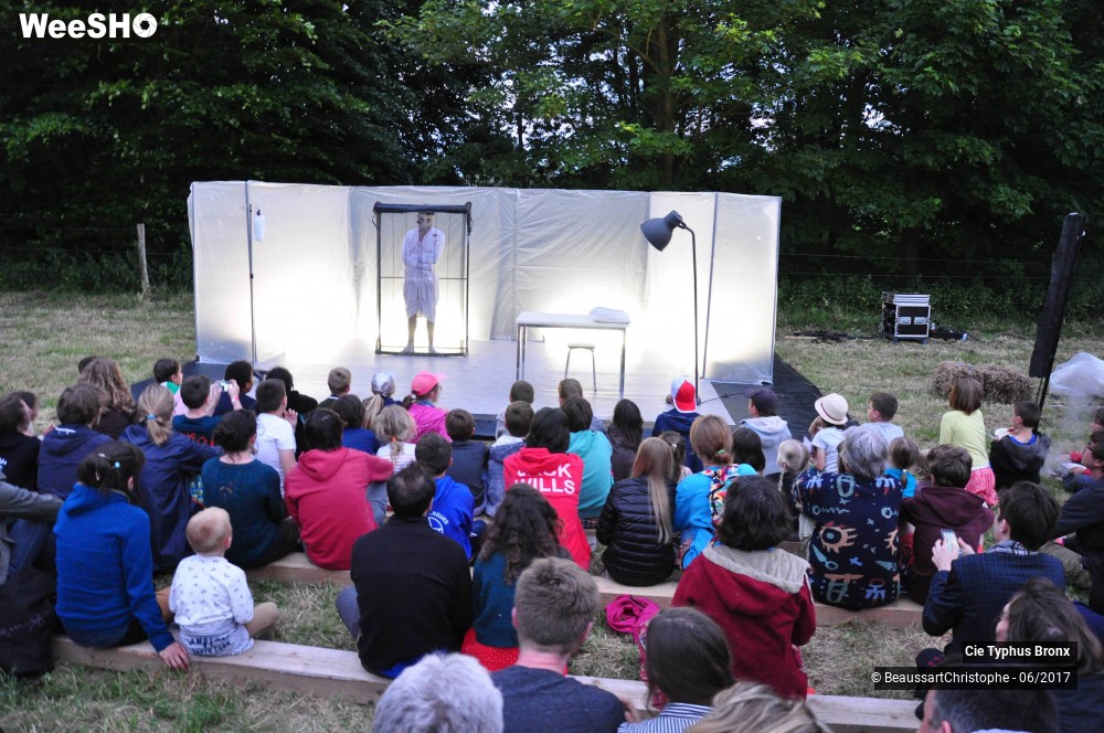 22/33 photos du spectacle Le Délirium du papillon