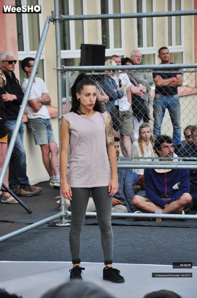 4/33 photos du spectacle D-Construction