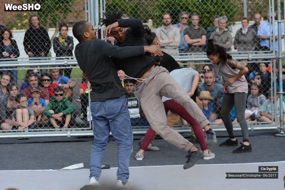 10/33 photos du spectacle D-Construction