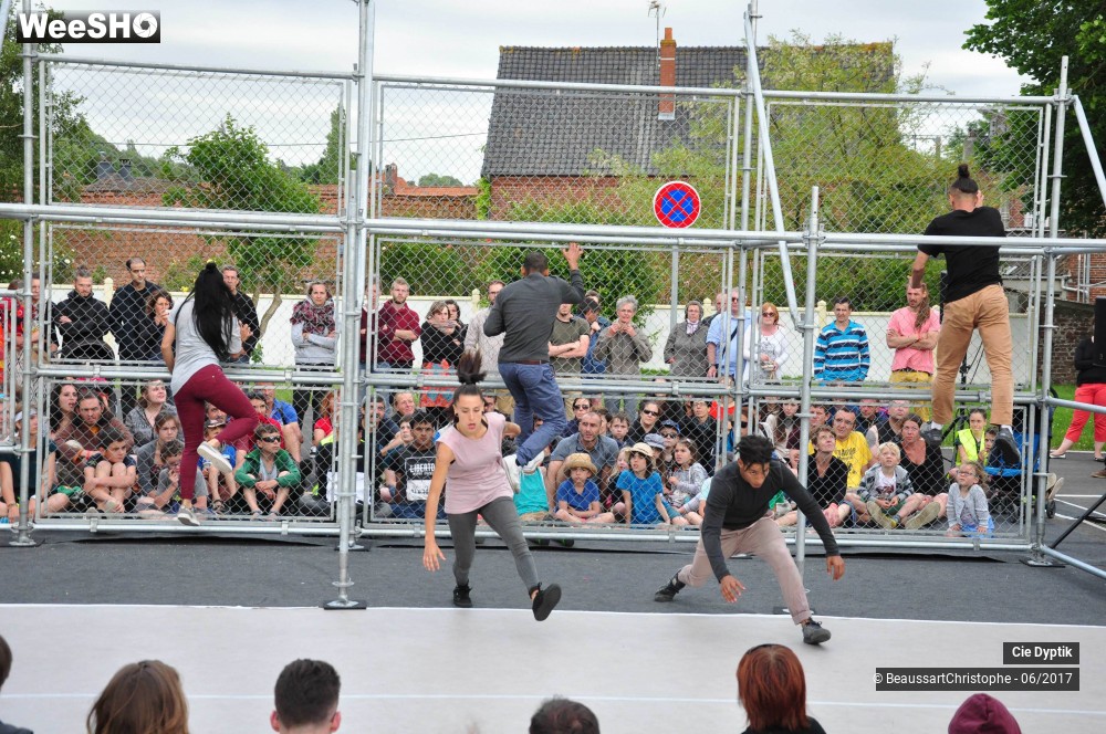11/33 photos du spectacle D-Construction